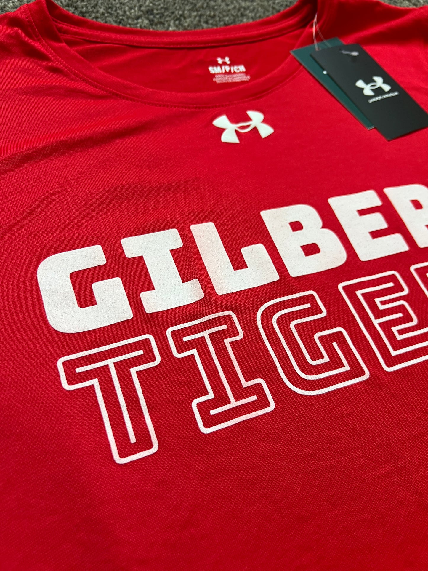 Women's SMALL Tee | Under Armour LINES | Red