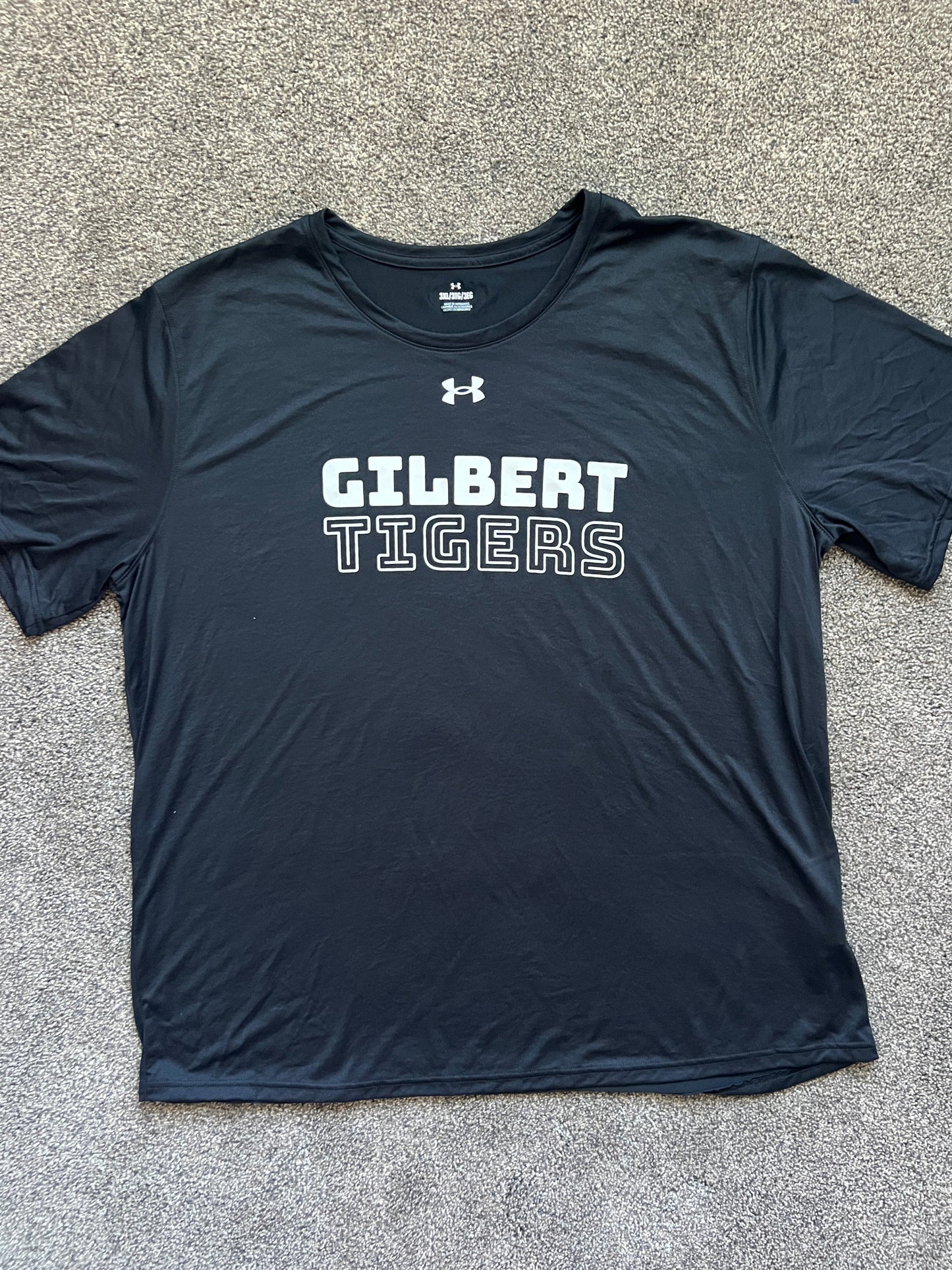 Adult Tee | Under Armour LINES | Black